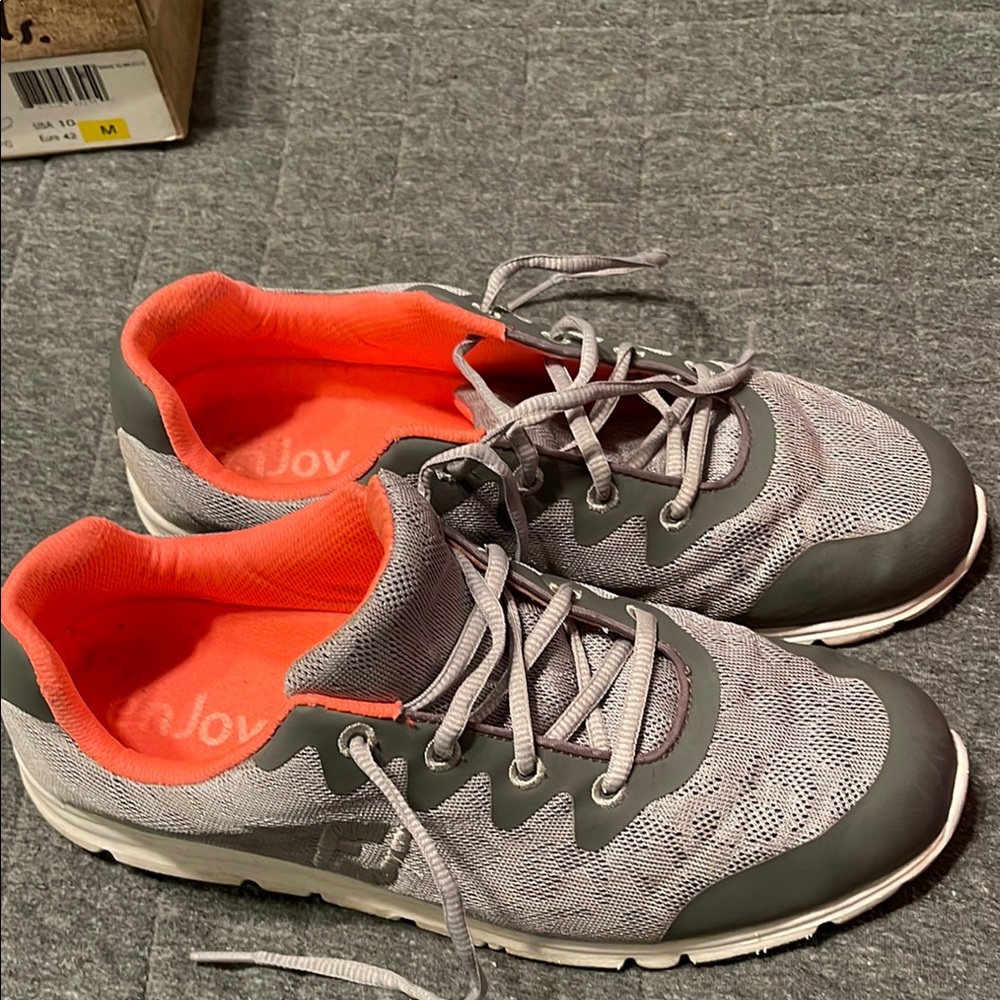FootJoy Gray and Coral Athletic Shoes